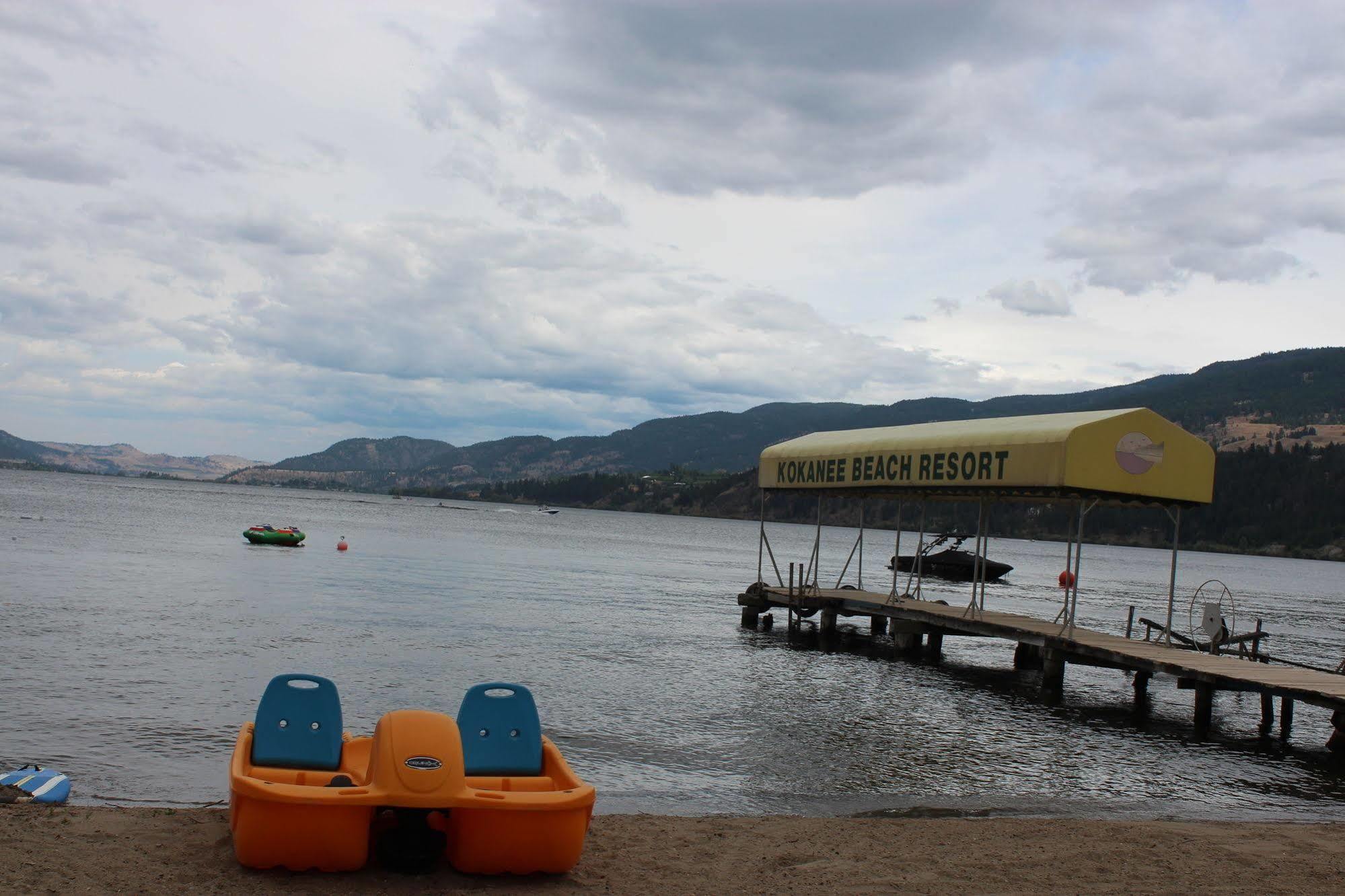 Kokanee Beach Resort Lake Country Exterior photo